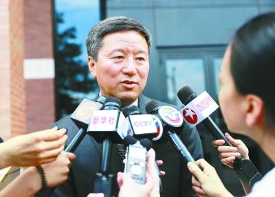 华人律师王志东