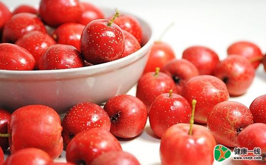 高血脂症危害大 常吃山楂粥