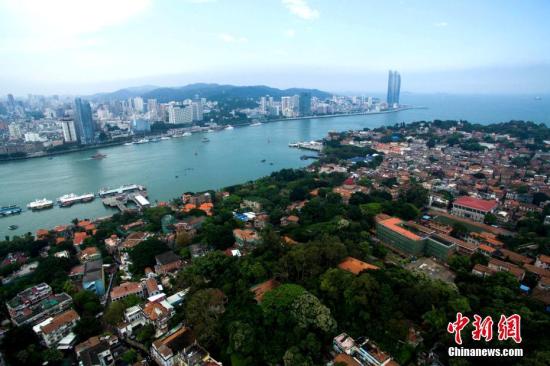 鸟瞰鼓浪屿。 王东明 摄