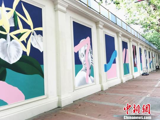 已初步完成的露天壁画?！≌碰?摄