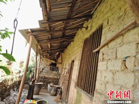 杨斌家的部分受损房屋完成修复重建。　王昊昊 摄