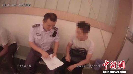 驾校教练载学员外地赶考严重超员涉危险驾驶罪