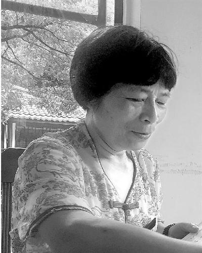 杭州相亲角:有相亲纸条上写我家是拆迁户 鼠牛谢绝