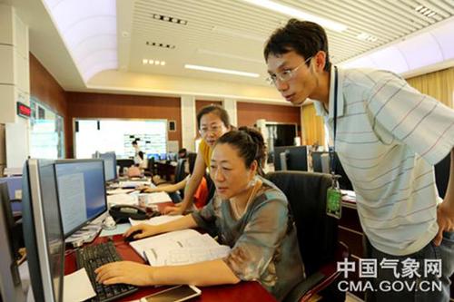 揭首席气象预报员:有人能将预报精准到每一个站点