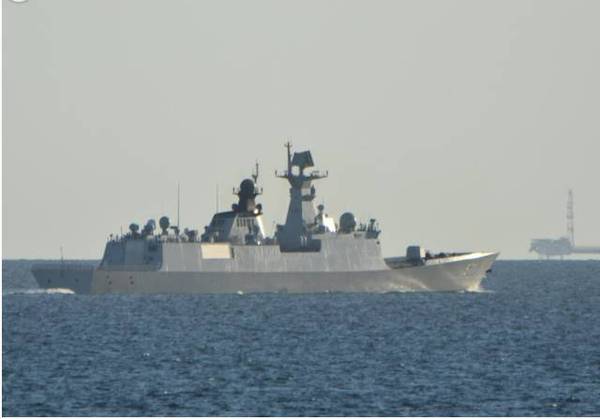 北约发布与中国舰队相遇照片 打招呼表示欢迎