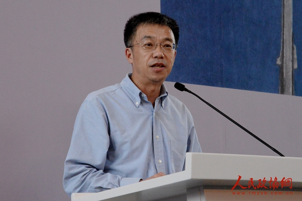 清华大学校务委员会副主任史宗恺致辞