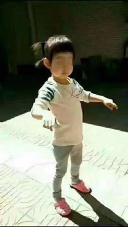 在跳舞的郭子萱。受访者供图