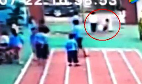 私塾武术老师抱摔学生致骨折 私塾回应:下手重了