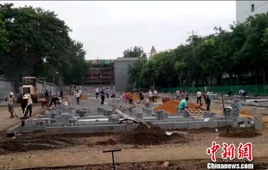 在建的公共停车场。当地宣传部供图
