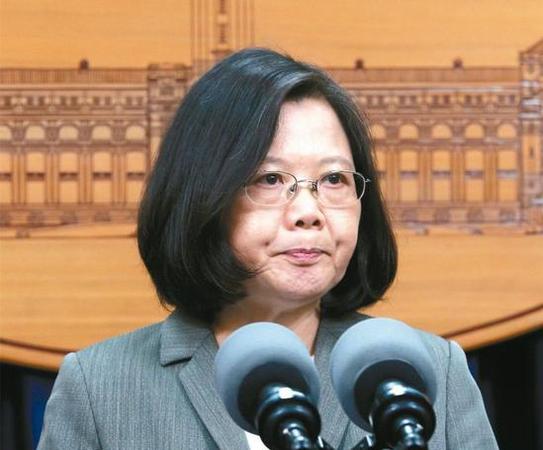 蔡英文开会训斥手下难怪挨骂 下令不许说我动怒