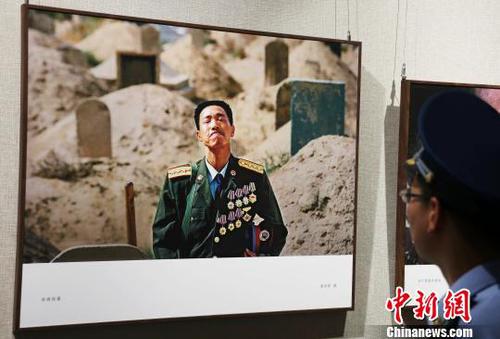 通讯：“英雄城”南昌进入“八一时间”（图）