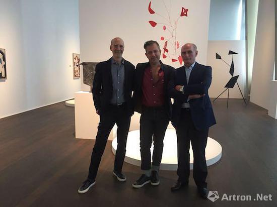 大卫·史密斯艺术资产负责人Peter Stevens（左）,亚历山大·考尔德基金会负责人Sandy Rower（中）