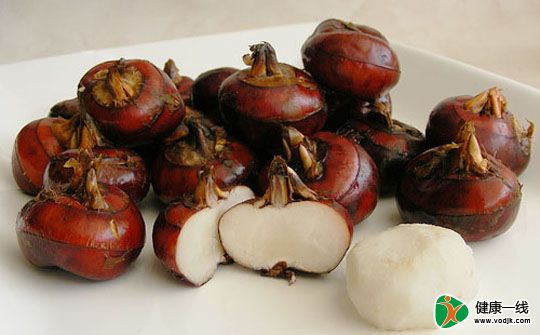 吃点荸荠促进牙齿骨骼发育