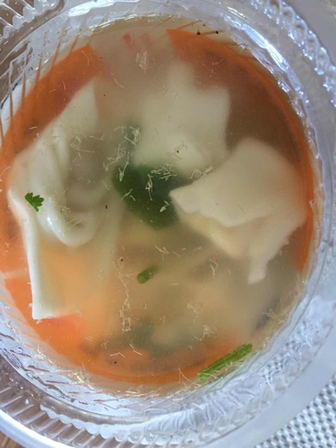 庆丰包子铺原景重现 自证汤中白点儿是虾须虾腿