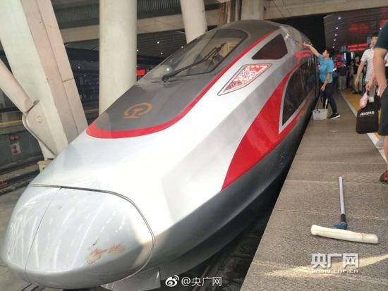 复兴号京津冀开跑时速300公里 全程可用WiFi