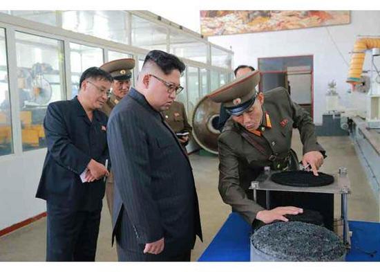 金正恩视察研究所 要求扩大生产导弹发动机和弹头