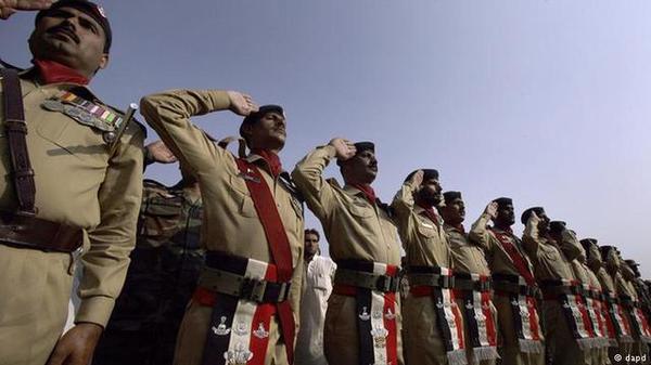 特朗普“批巴拉印”讲话前夕，巴基斯坦外交国务秘书首访华