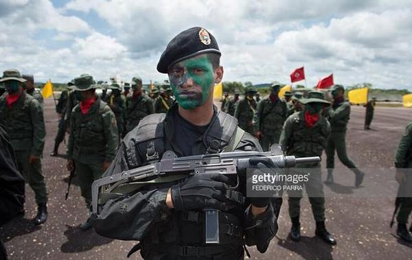 美宣布对委内瑞拉实施金融制裁 同时向中俄在委投资发出警告