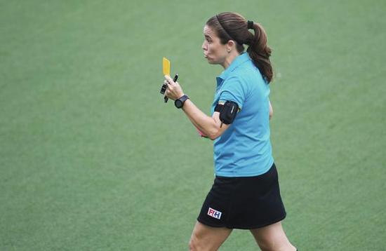 全运会赛场来了58位洋裁判 执法一场酬劳100美元