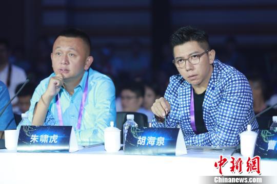 总决赛评委 倪追风 摄