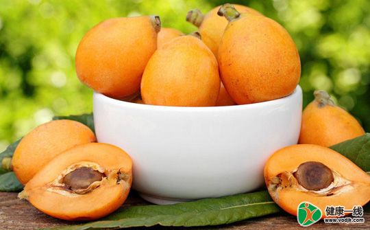 肺热咳嗽有黄痰吃点枇杷！