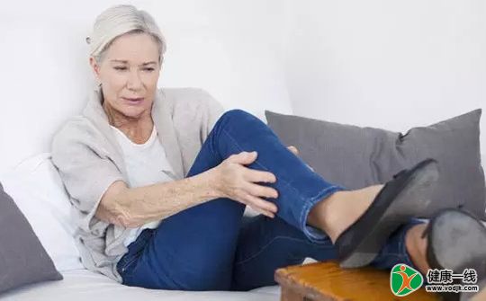老人腿抽筋不一定缺钙