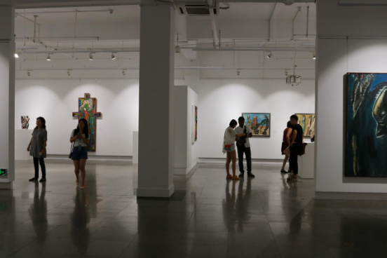 “心智图式的异像——马库斯·吕佩尔茨在中国”展览现场