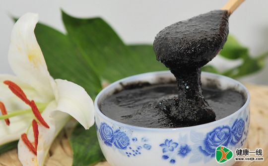 多吃黑芝麻能降低胆固醇