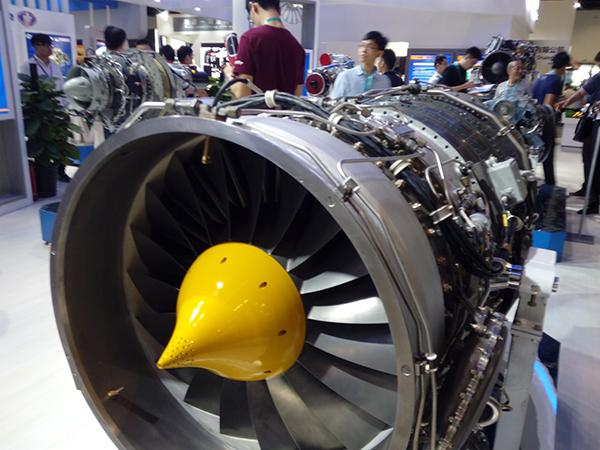 中乌航空合作再升级，L-15高教机发动机将在华组装