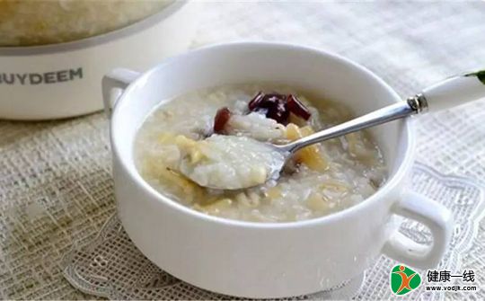 缓解秋燥 DIY沙参麦冬百合粥