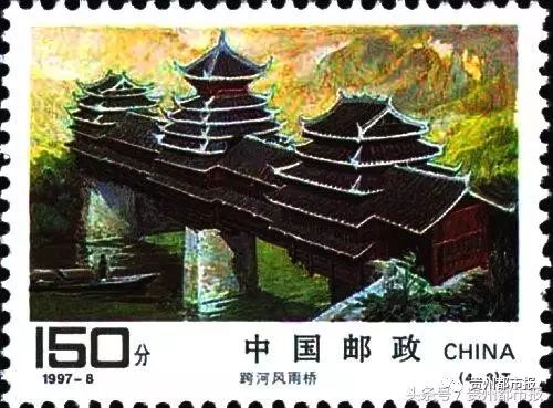 (4-3)为“跨河风雨桥”?；娌捎煤崾焦雇技敖鸹粕?，展现了跨河风雨桥的婀娜多姿和独特风貌。