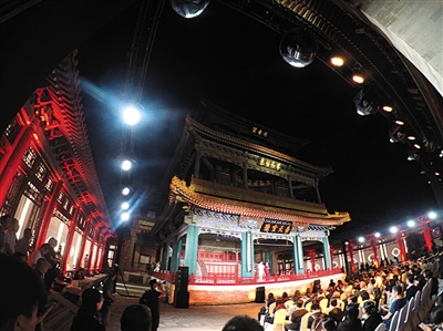 昨日，故宫畅音阁，戏曲演员在表演。当晚，故宫畅音阁戏曲馆开馆。新京报记者 浦峰 摄