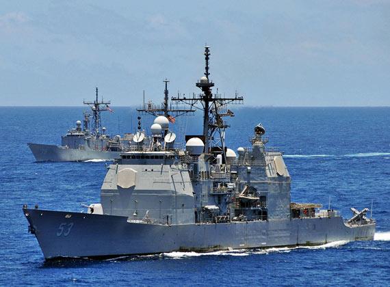 中方回应"威胁南海国家主权":所谓"航行自由"才是