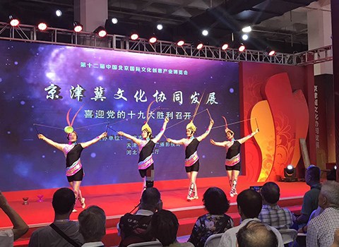 展演互动区汇聚中外语言文化类精品节目，全面展示文明互鉴盛景。