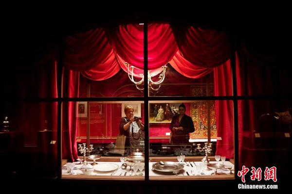 故宫首展匈牙利百余件文物3