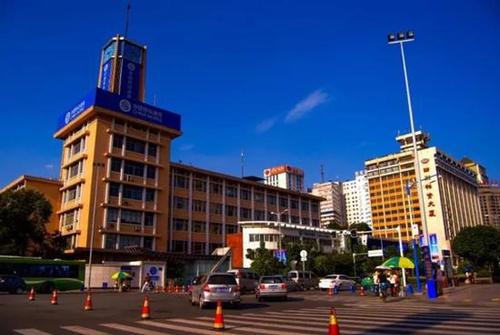 中国第一高楼有望建在成都：建筑高度拟定为677米