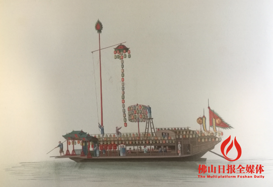 七月半水陆船。