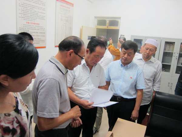 在河南濮阳市开发区皇甫办事处调研