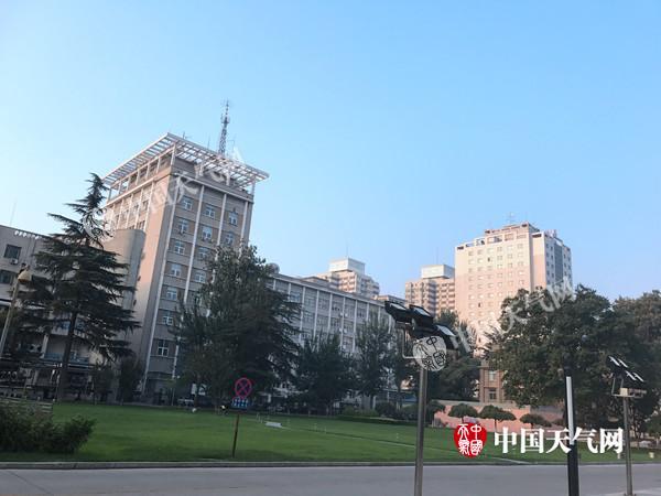 未来几天京城多雨气温降 返程需注意交通安全