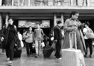 北京下周一周四早高峰交通压力大客运场站周边车流集中