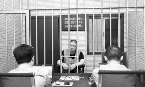 江苏省常州市武进区城市管理局户外广告管理科原科长丁鑫