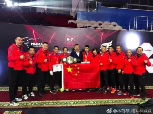 90后中国姑娘打到世界第一 网友:明明可靠脸吃饭