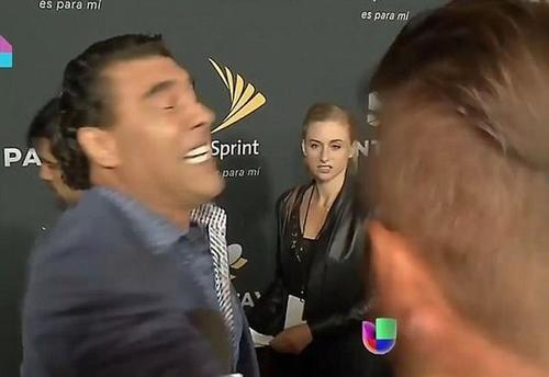 吃惊！墨明星辱骂记者并进行人身攻击遭指控