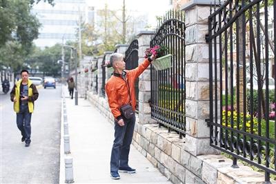 点击进入下一页