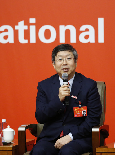 （9）十九大新闻中心举行“教育综合改革”集体采访