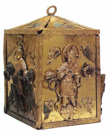 收藏在首尔国立中央博物馆的4.4万余件文物将在明年年末之前大量转移到地方国立博物馆。