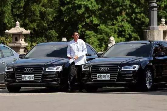  蔡英文上台以来，多次更换座驾，图为蔡英文目前的奥迪Audi A8L座驾。（图片来源：台湾《联合报》）