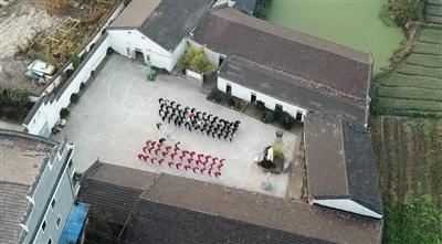 点击进入下一页