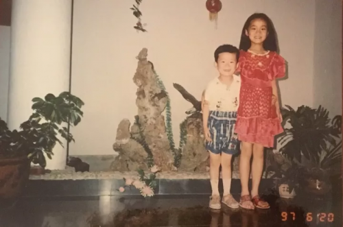 923字刷爆朋友圈 姐姐为弟弟婚礼写的信看哭了