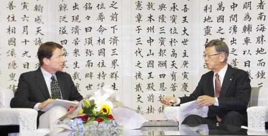 日本冲绳知事会见美大使 称普天间搬迁是歧视